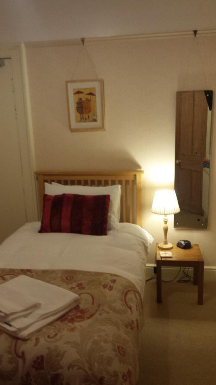 The Old Vicarage B & B 반스테이플 외부 사진